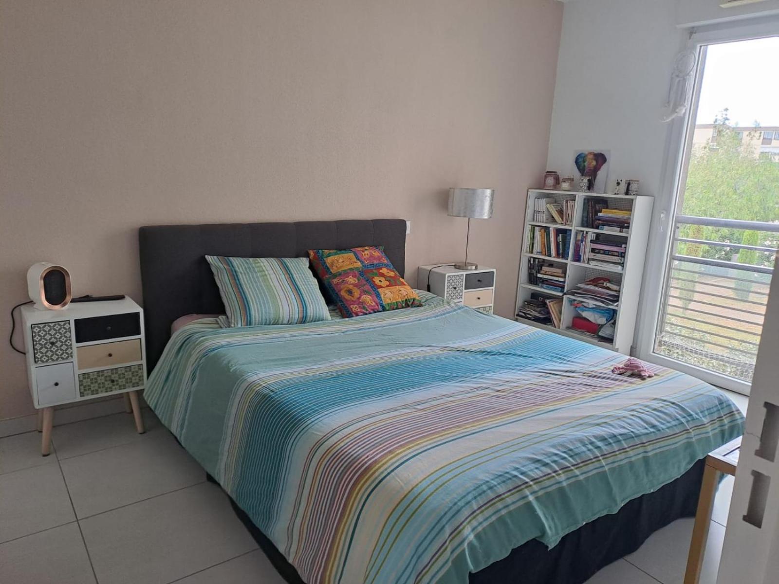 Appartement T2 Avec Terrasse, 5 Min De La Plage Frejus Exterior photo